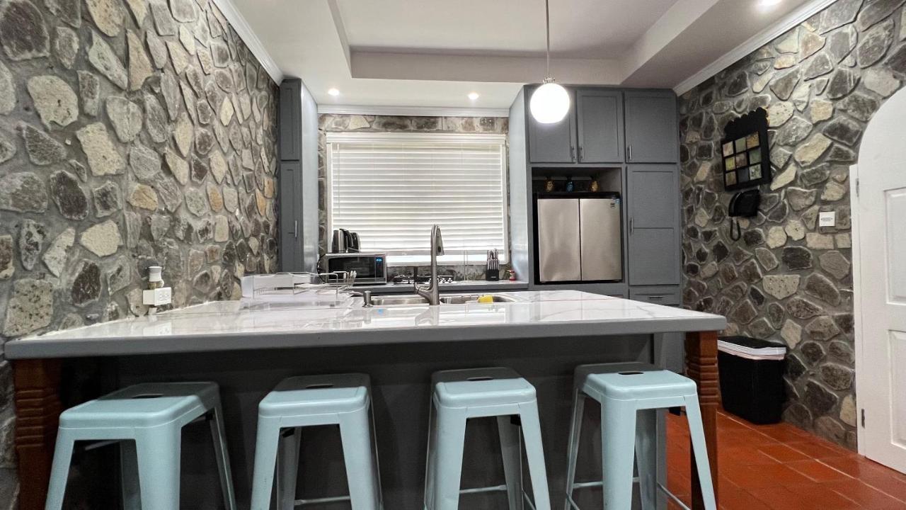 Arnos Vale Stonetrail酒店 外观 照片