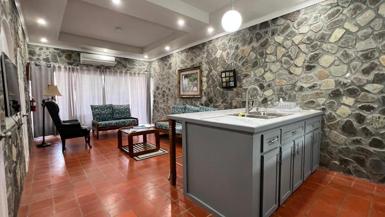 Arnos Vale Stonetrail酒店 外观 照片