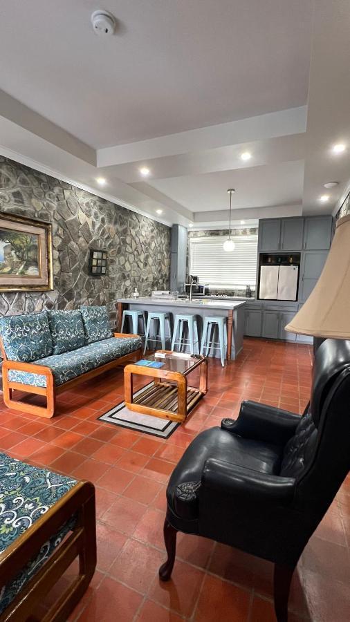 Arnos Vale Stonetrail酒店 外观 照片